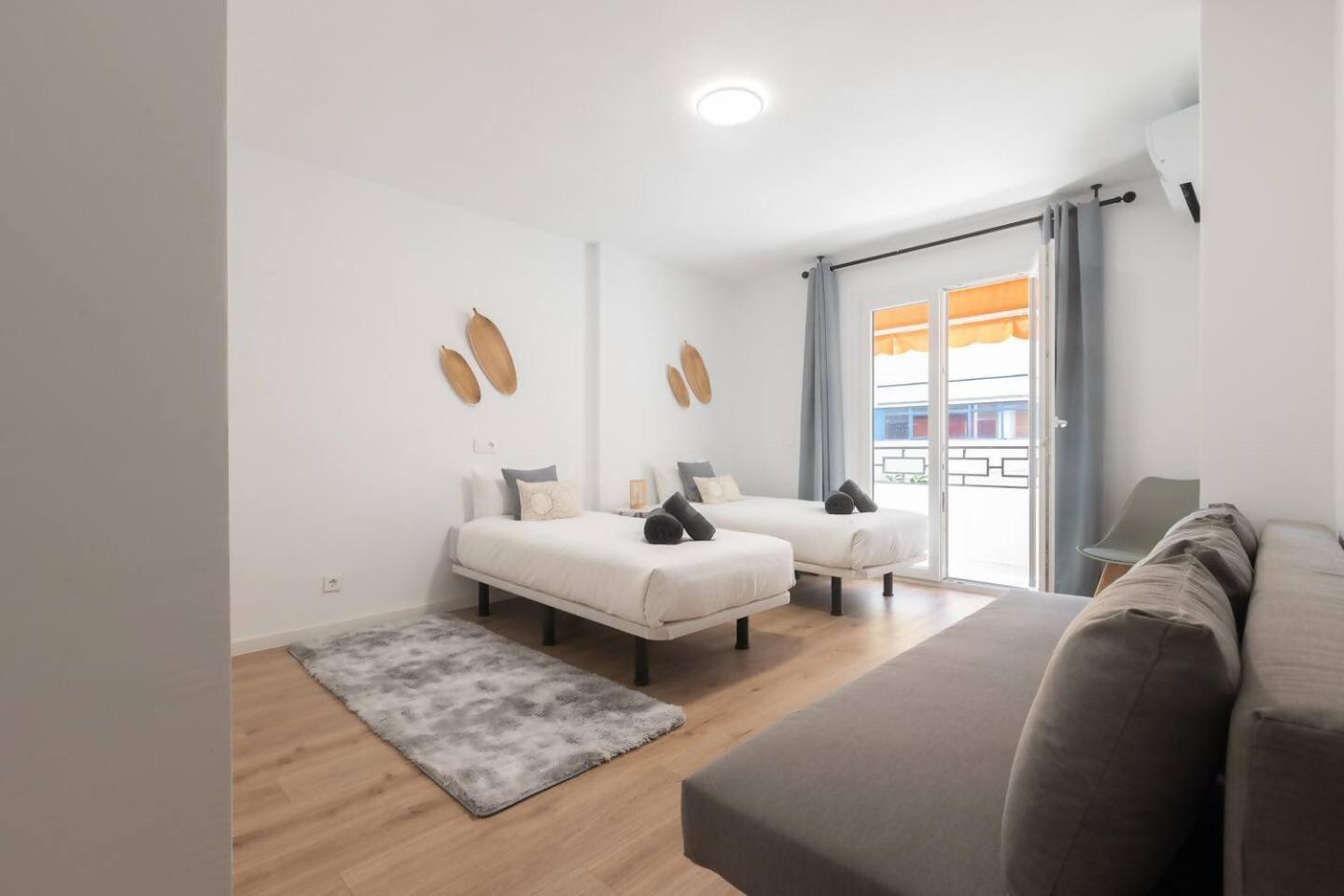 Old Town Con Parking Apartemen